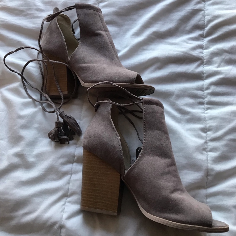 Grey tie up open toed booties